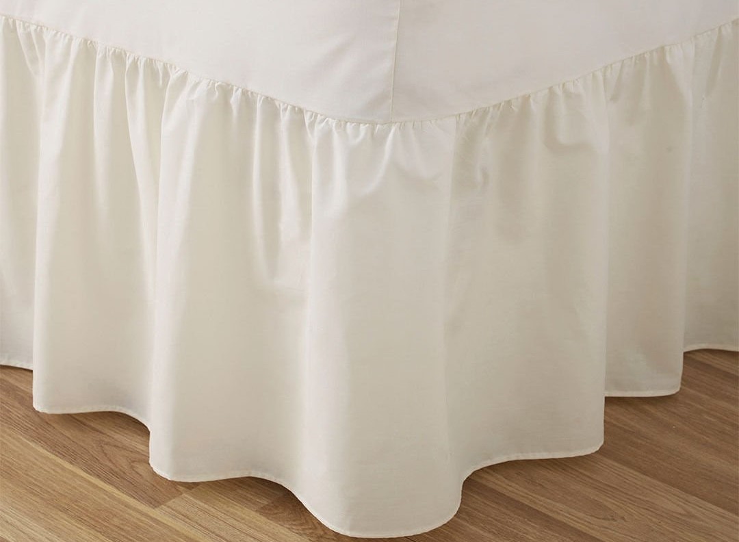 bed-bugs-skirt-mattress