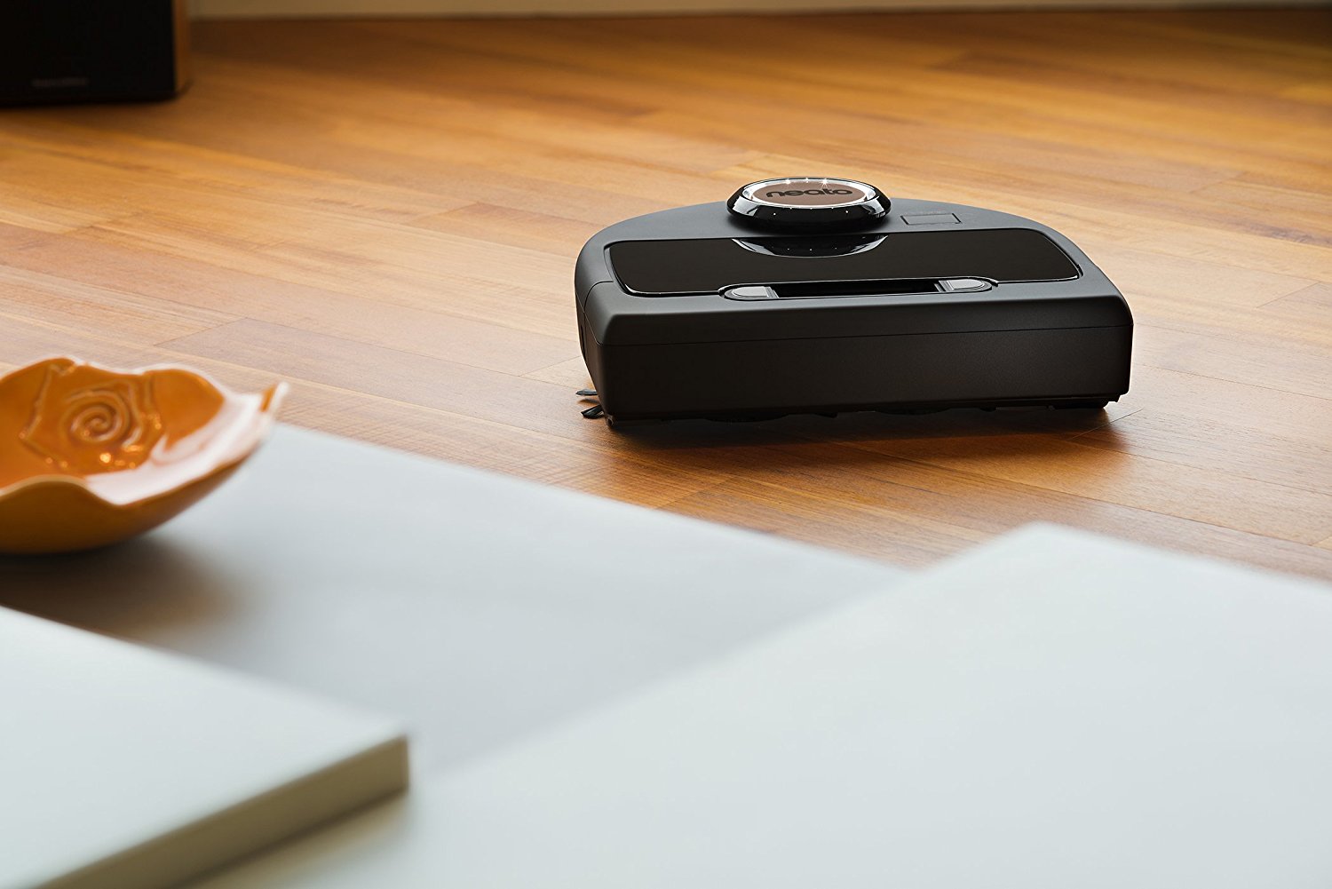 Neato-Botvac-Connected-Robotic-cleaner