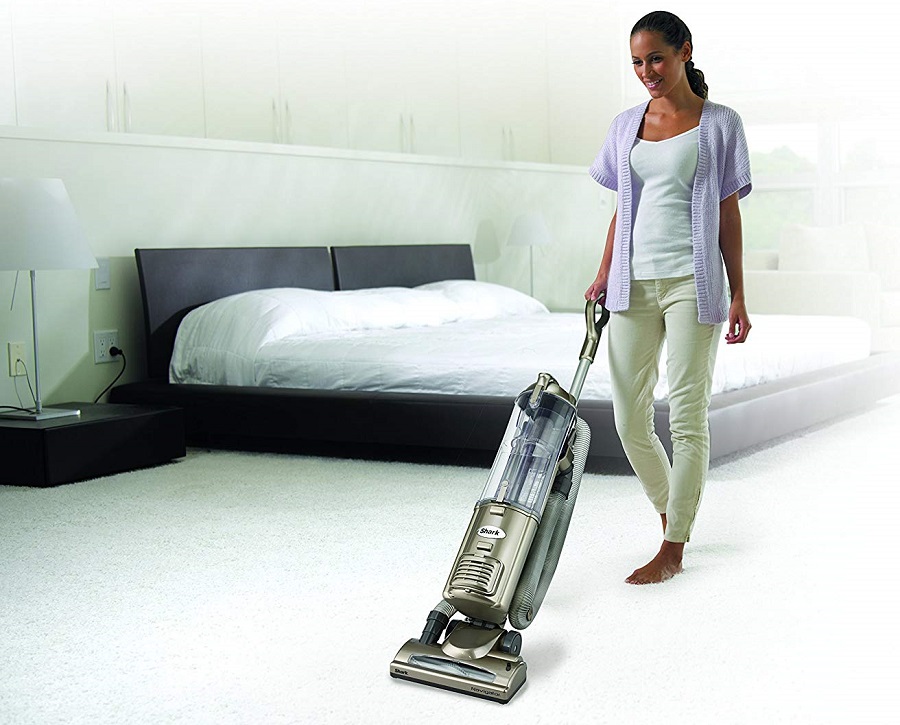 Shark-Navigator-Deluxe-Upright-Corded-Bagless-Vacuum-for-Carpet-and-Hard-Floor-NV42