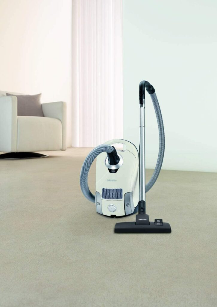 miele-compact-c1-canister-vacuum-capacity