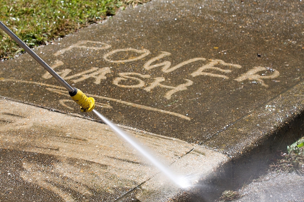 how-does-pressure-washer-works