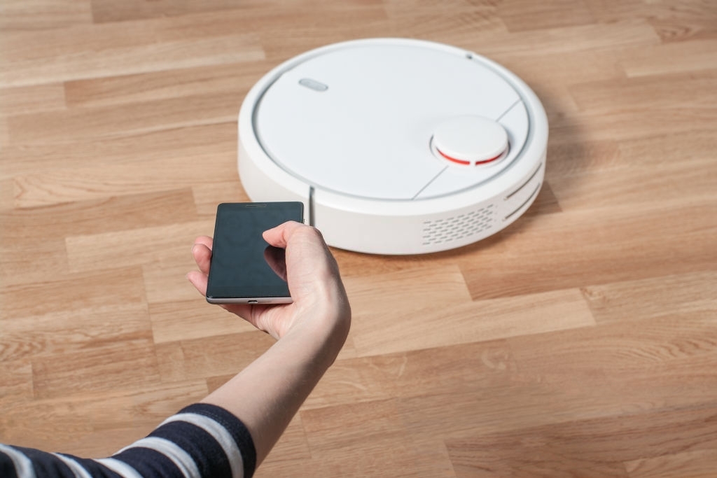 self-propelled-robotic-vacuum