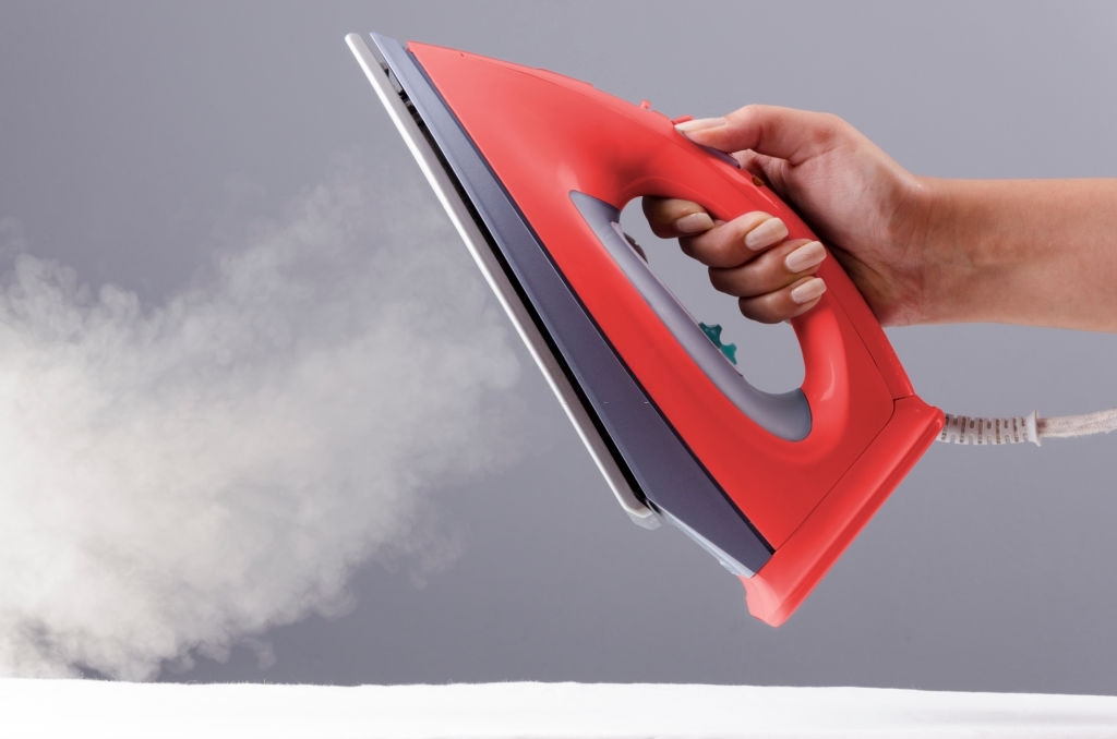 what-is-steam-iron-and-how-it-works