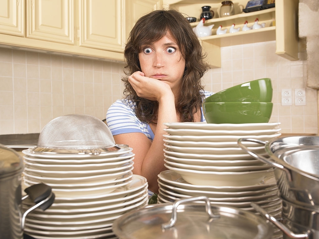 handwashing-dishes-is-a-difficult-chore