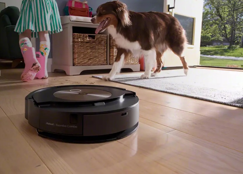 iRobot-Roomba-Comb-i5-Robot-Vacuum-Review