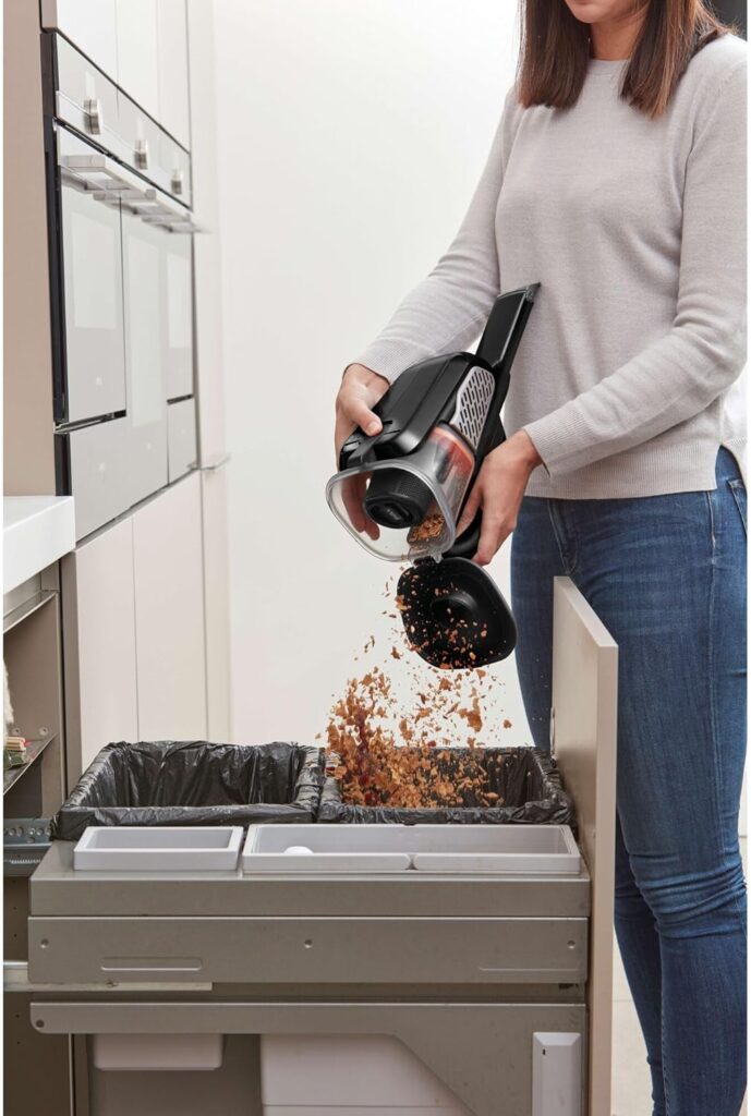 BLACK+DECKER-dustbuster-20V-MAX-2