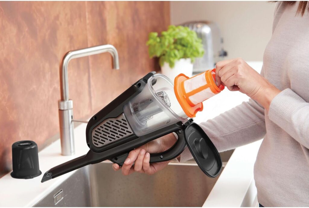 Black-and-Decker-Dustbuster-Advanced-Clean+