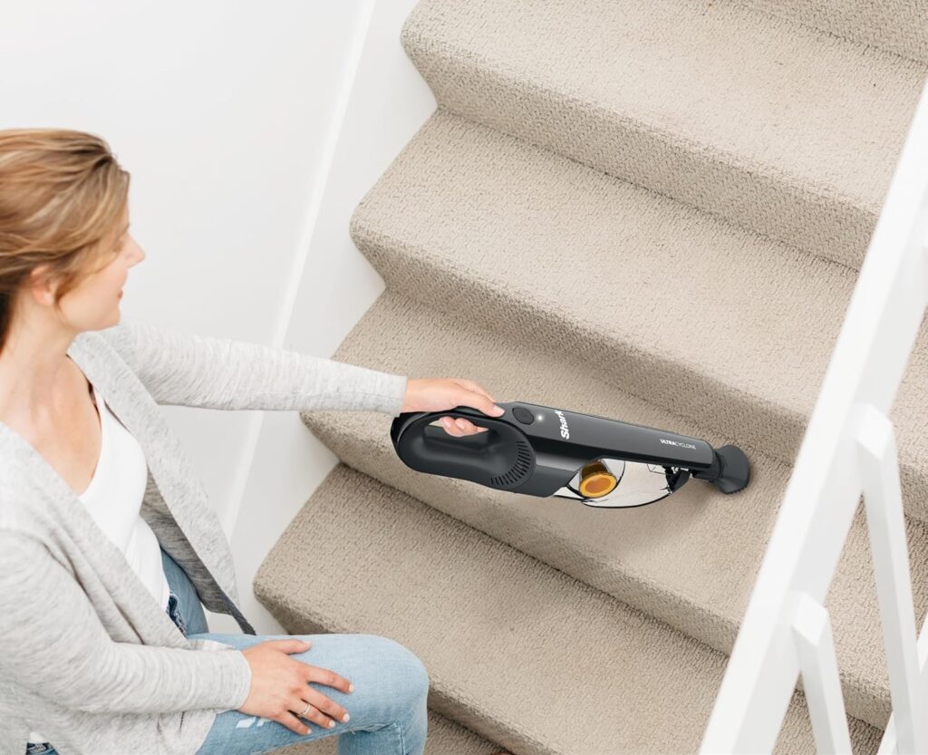 Best-Handheld-Vacuum-Cleaner-For-Pet-Hair