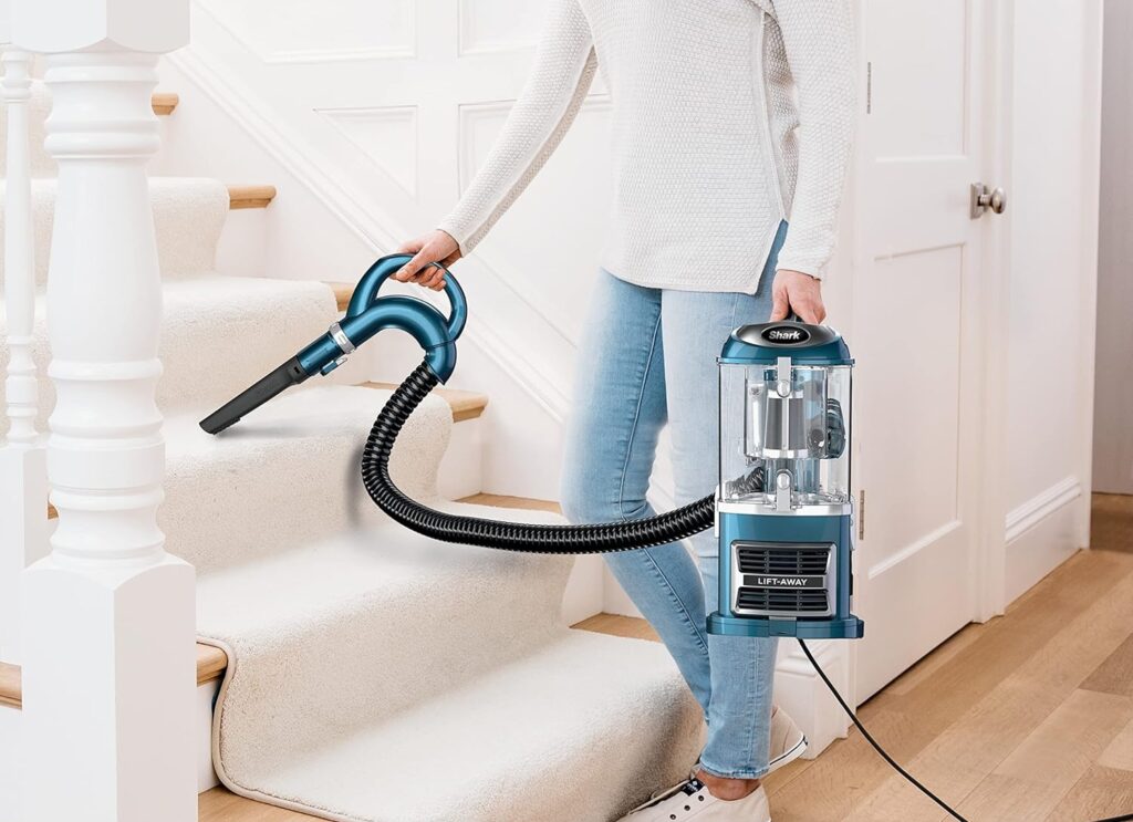 Shark-Upright-Navigator-Lift-Away-ZU503AMZ-3