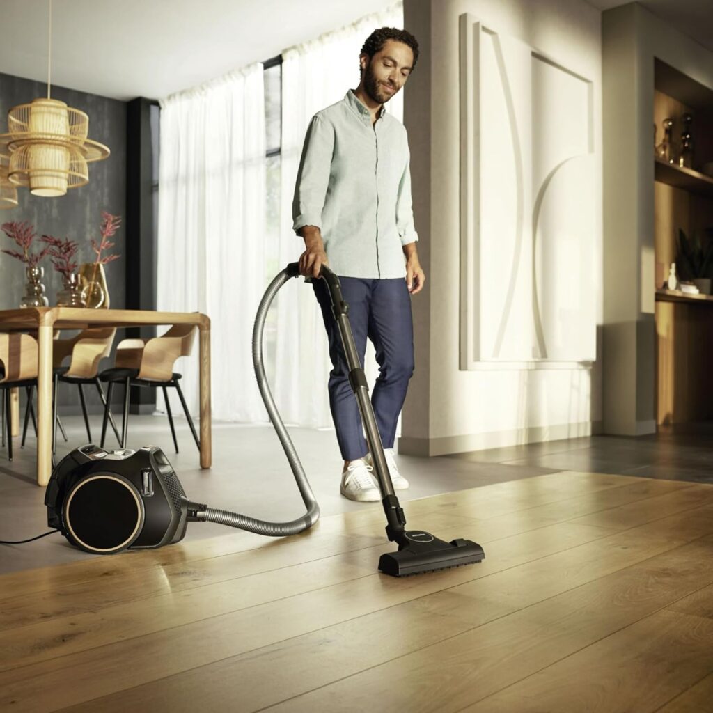 Miele-Boost-CX1-Cat-&-Dog-Bagless-canister-vacuum-cleaner
