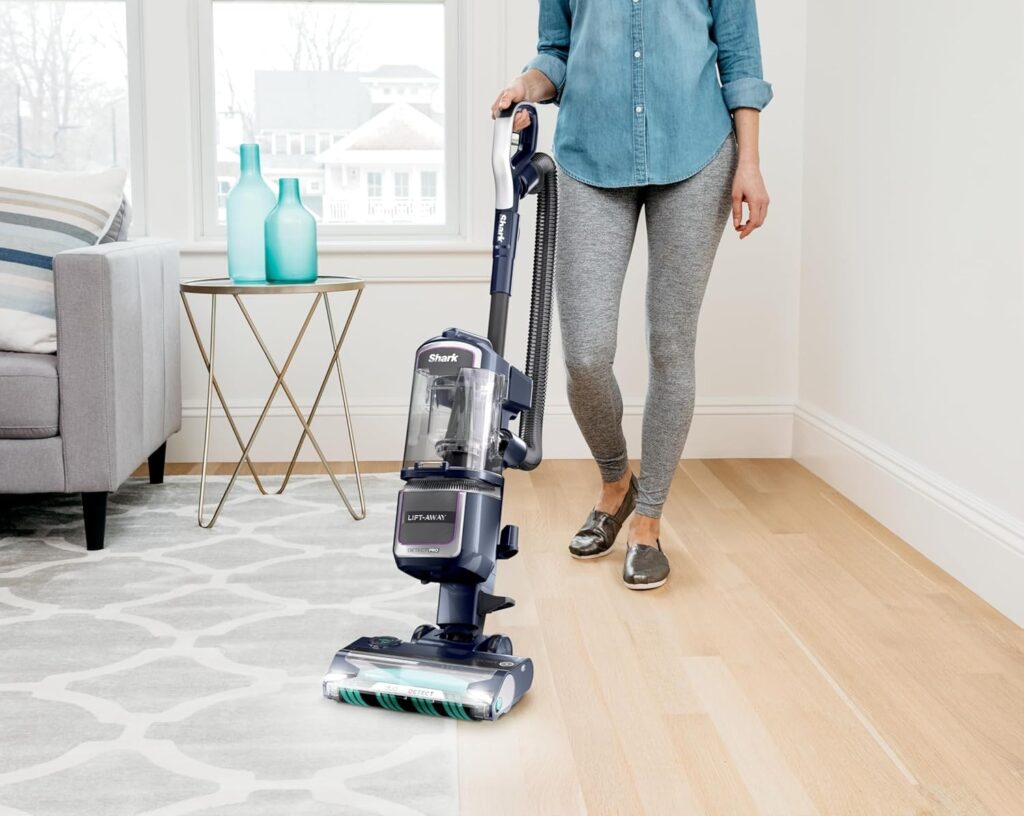 Shark-LA742-Detect-Pro-Speed-Lift-Away-Review-review