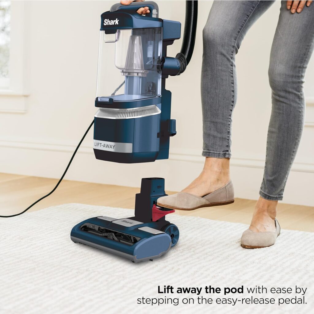 Shark-LA301-Navigator-Lift-Away-ADV-Upright-Review