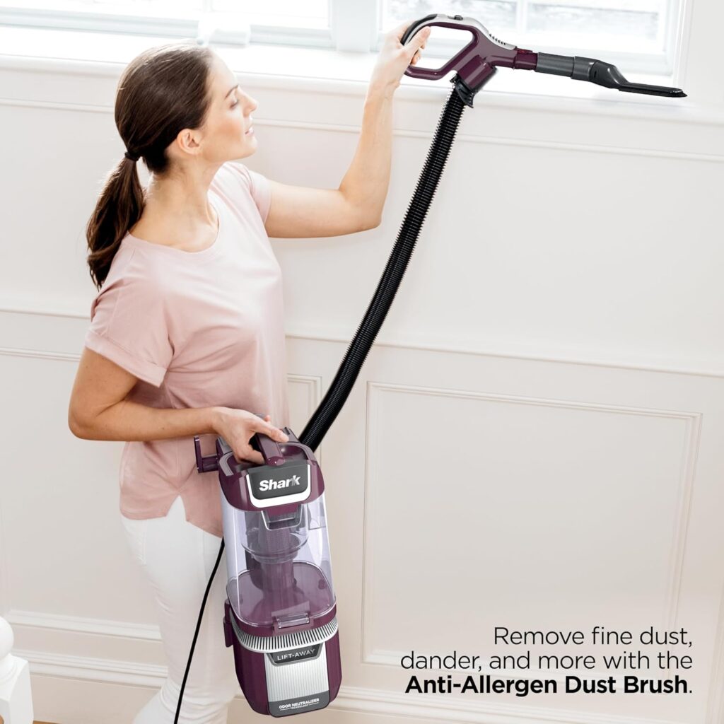 Shark-LA702-Rotator-Pet-Lift-Away-Vacuum-Review